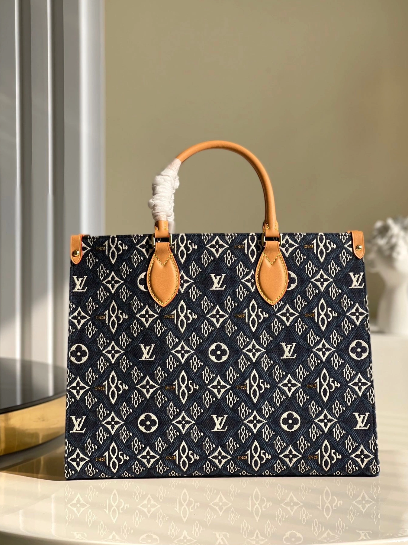 WIS MM VUITTON LOUIS ONTHEGO 0720